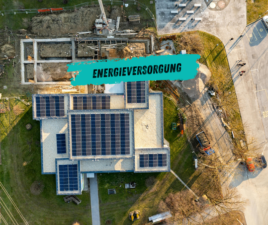 Stromaggregat, Baustromverteiler und Kabel sorgen für mobile Energieversorgung