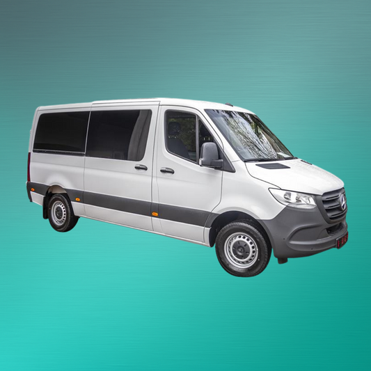 MB Sprinter 316 CDI Bus mieten – komfortabler Mercedes-Benz Kleinbus für Personentransport, Shuttle-Service und Baustelleneinsätze mit Novaro